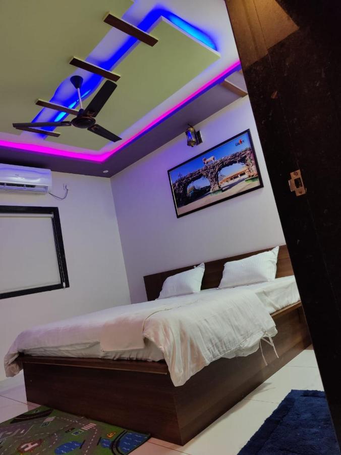 Hotel Sardar Rooms Garudeshwar Exterior photo