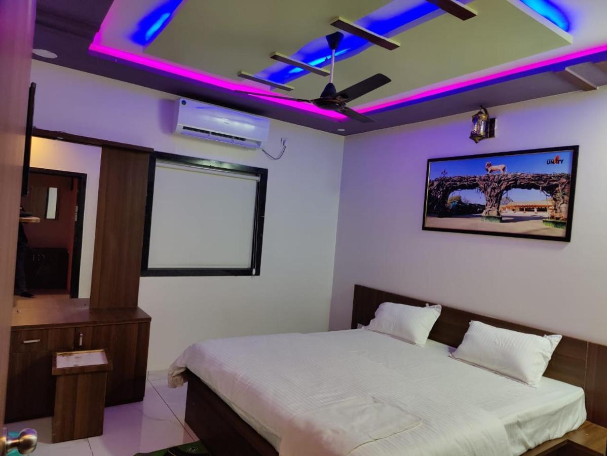 Hotel Sardar Rooms Garudeshwar Exterior photo