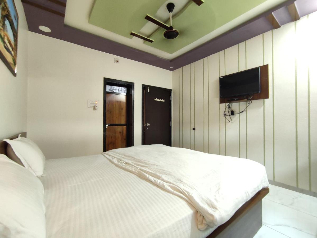 Hotel Sardar Rooms Garudeshwar Exterior photo