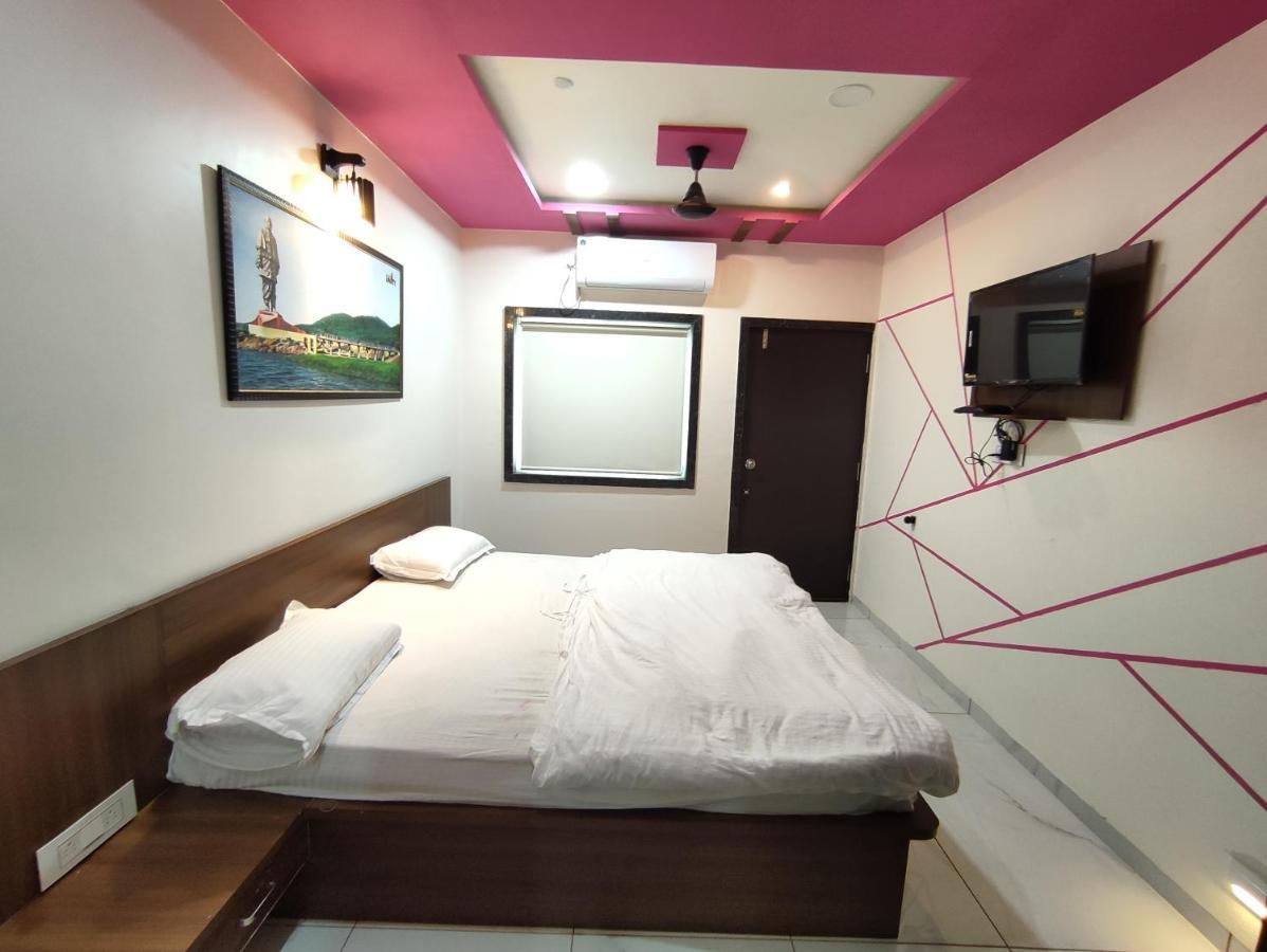 Hotel Sardar Rooms Garudeshwar Exterior photo
