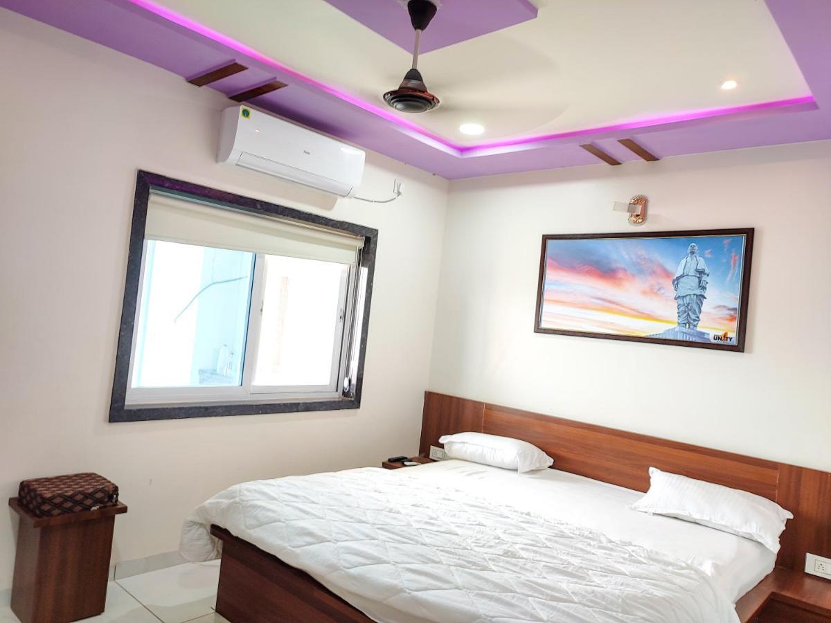 Hotel Sardar Rooms Garudeshwar Exterior photo